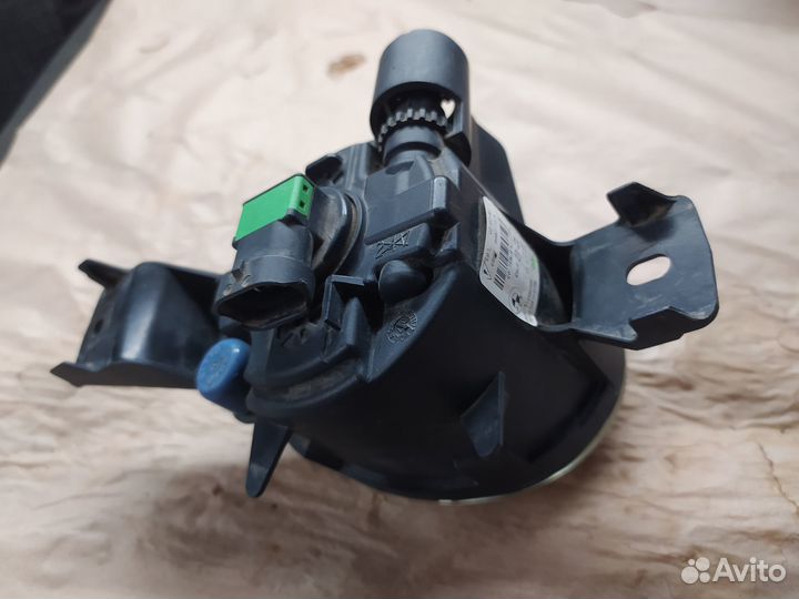 Фара противотуманная левая BMW X6 63177187631