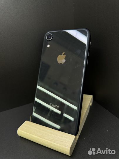 iPhone Xr, 64 ГБ