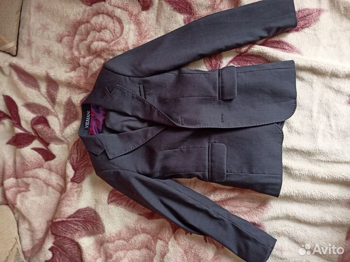 Школьный костюм для мальчика 134 серый