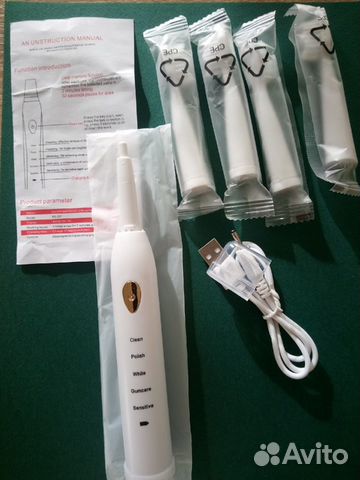 Электрическая зубная щетка новая