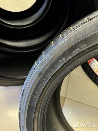 Tracmax X-Privilo RS01+ 275/40 R21 и 315/35 R21 111Y