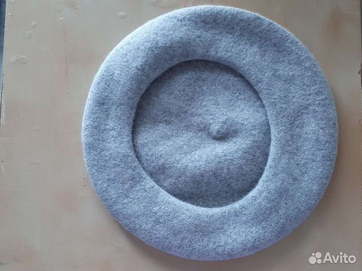 Берет женский новый