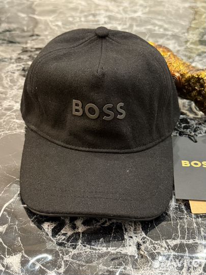 Бейсболка мужская Boss