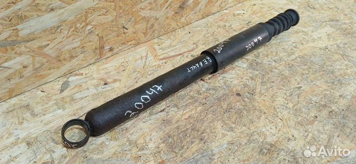 Амортизатор задний Renault Captur 2014