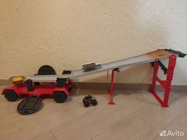 Hot wheels трек передвижная трасса