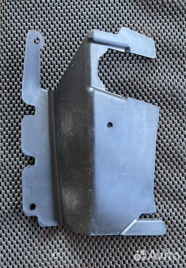 Новый верхний дефлектор радиатора ford focus 2