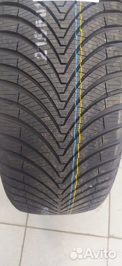 Kumho Solus 4S HA32 215/50 R17 95W