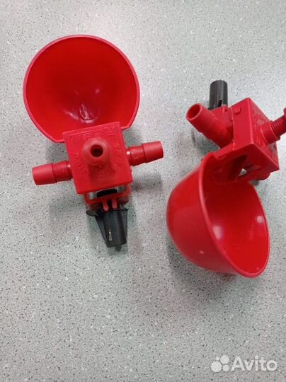 Поилки ниппельные