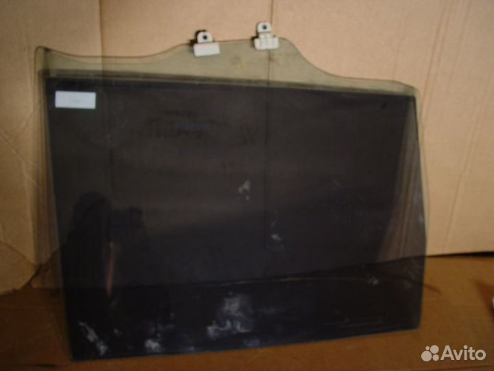 Стекло задней двери Nissan X-Trail t30 2004г