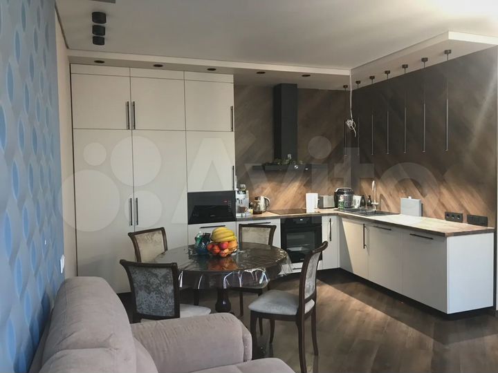 3-к. квартира, 81,1 м², 7/18 эт.