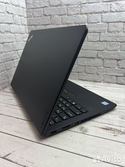 Ноутбук Lenovo ThinkPad 13 Gen 2 20J1 - S00200