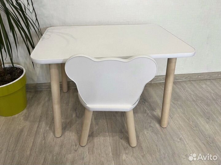 Детский стол и стул