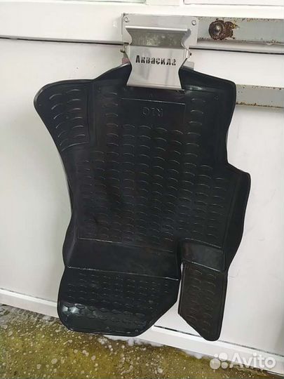 Автомобильные коврики бу