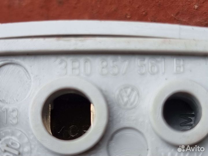 Кронштейн солнцезащитного козырька Volkswagen