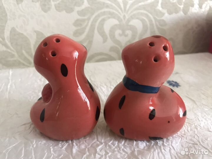 Солонка и перечница новые Китай