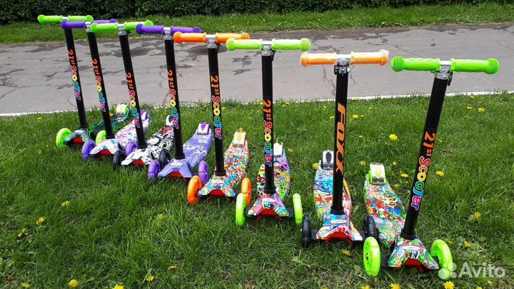 Самокат трехколесный Scooter maxi/mini21st принт