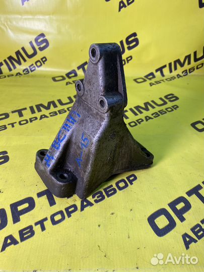 Кронштейн двигателя правый Chery Amulet A15