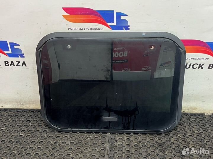 Люк в сборе