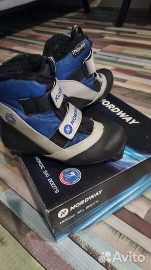 Лыжные ботинки