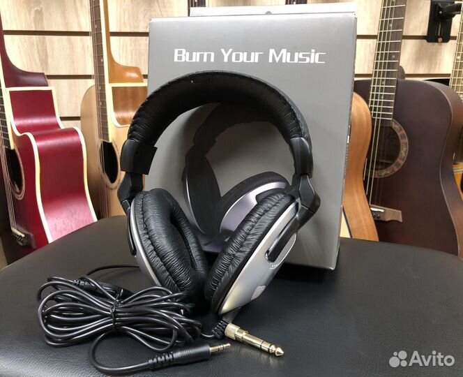 Наушники Soundking ej028-1