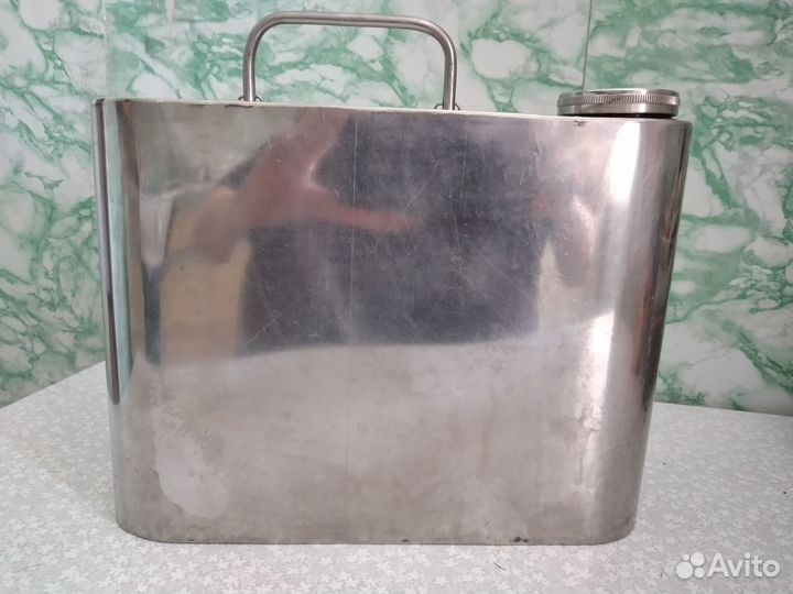 Канистра,фляга