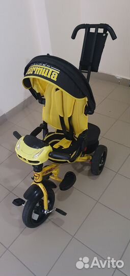 Детский велосипед с ручкой