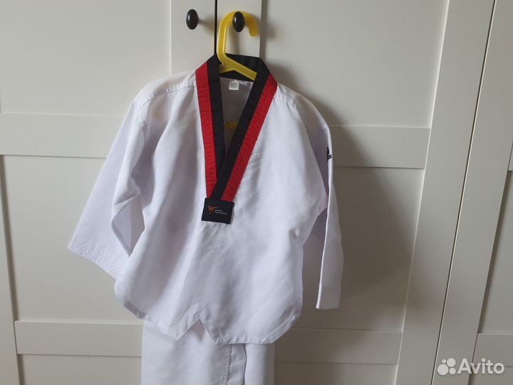 Тобот кимоно для тхэквондо