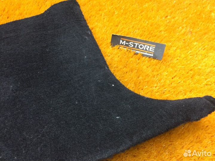 Обшивка стойки передняя правая Mercedes-Benz