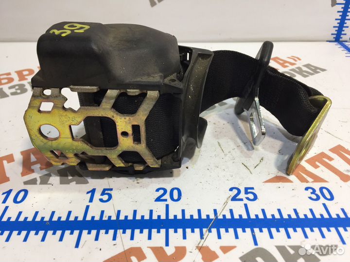 Мерседес E-Класс Ремень безопасности задний Прав