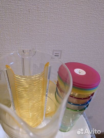 Кувшин новый tescoma 2,5 л + 4 стакана с крышками