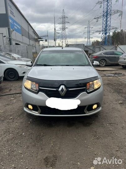 В разборе Renault Sandero 2