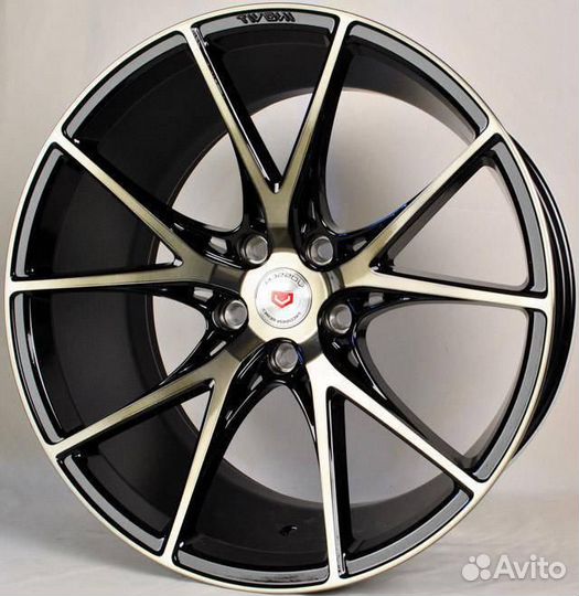 Литой диск R20 5x112 в стиле vossen