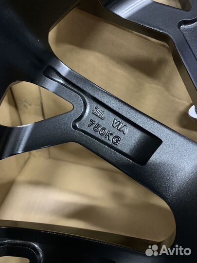 Диски для Audi A4 R18