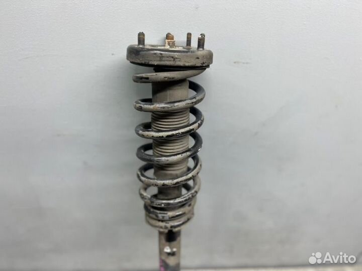 Стойка передняя правая Honda Accord 7 CL