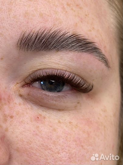 Наращивание ресниц в реклайнере