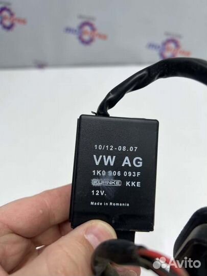 Блок управления бензонасоса Skoda Yeti 1.2 cbzb