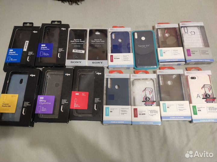 Чехлы на телефон