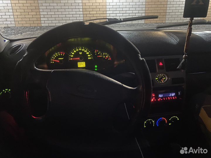 LADA Priora 1.6 МТ, 2010, 300 000 км