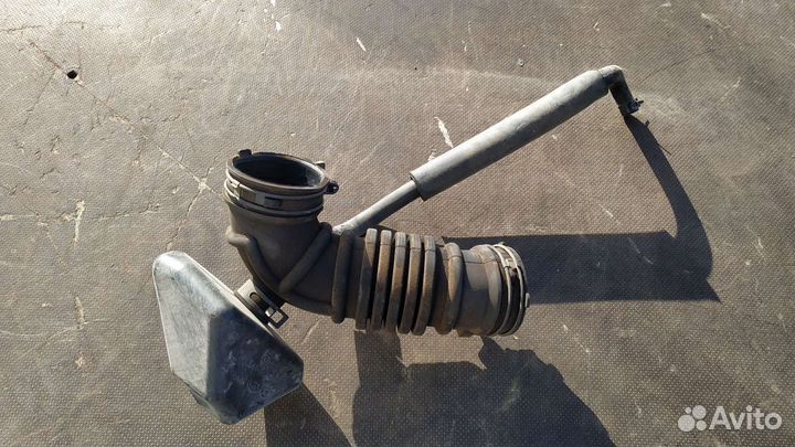 Патрубок воздушного фильтра, гофра Киа Пиканто 2