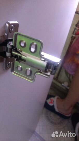 Продам новые дверцы (мебельн.фасады) с доводчиками