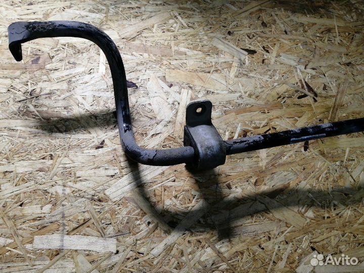 Стабилизатор поперечной устойчивости передний