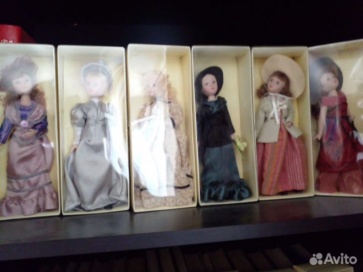 Куклы фарфоровые коллекционные