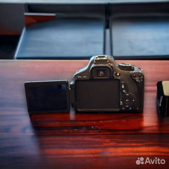 Шикарный Canon 600D + Canon 18-55mm