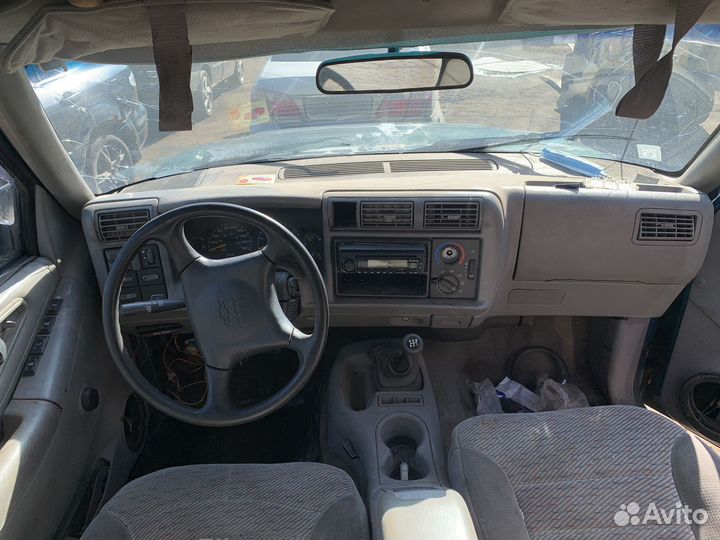 В разборе Chevrolet Blazer 1997 2.2 МКПП 112лс