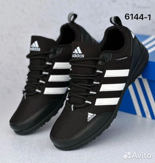 Кроссовки adidas 43 на 42 весна