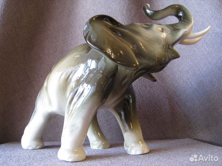 Статуэтка Слоненок Фарфор Royal Dux Bohemia
