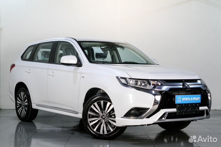 Mitsubishi Outlander, 2022