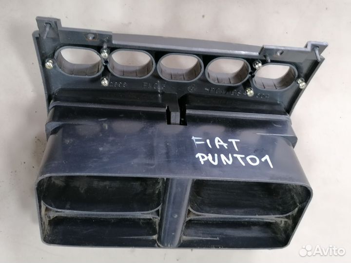 Дефлектор воздушный для Fiat Punto I 176 1993-1999