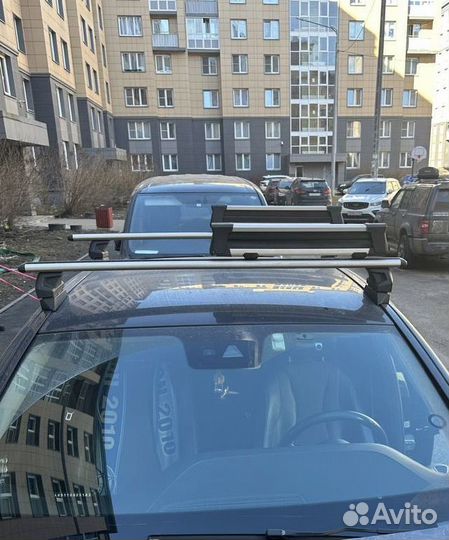 Багажник на крышу thule