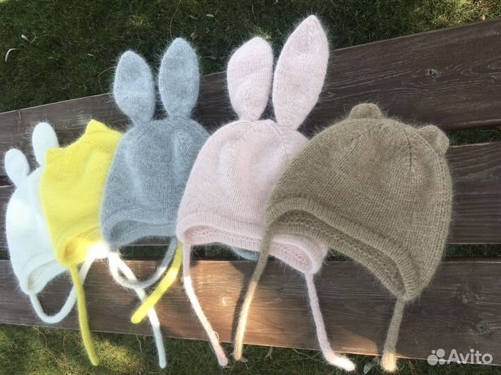 Детская вязаная шапка с ушками